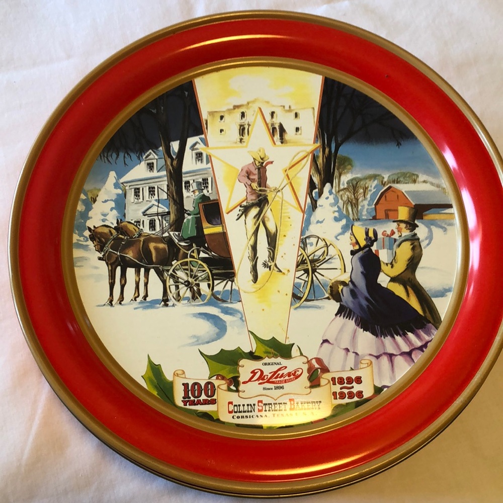 Vintage Large 9.75” Collin Street Bakery Texas Fruitcake Tin